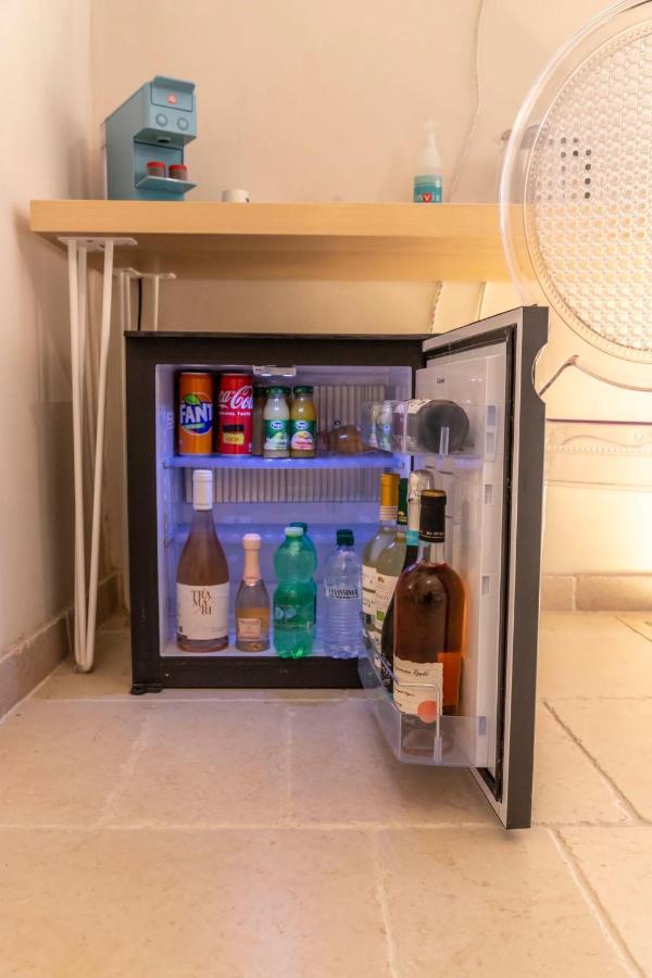 Ca Sotto L'Arco Bed & Breakfast ออสตูนี ภายนอก รูปภาพ